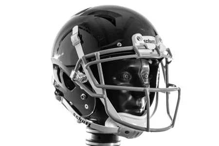 Schutt Vengeance Pro (2018) helmet