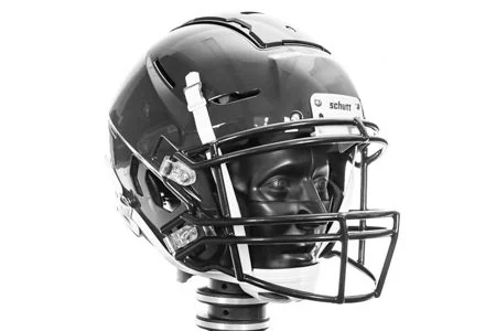 Schutt F7 LTD helmet