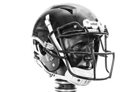 Schutt Vengeance Pro LTD helmet