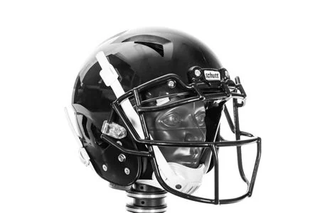 Schutt Youth Vengeance Pro VTD helmet